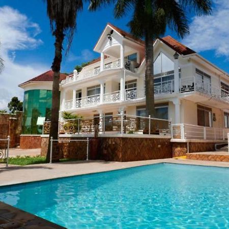 Ivory Castle Limited Hotel Kampala Eksteriør billede